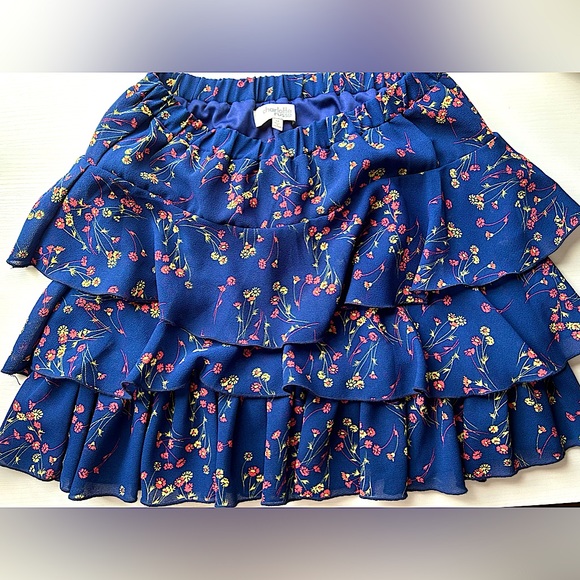 charlette russe Dresses & Skirts - 💕5 for $50💕 Charlotte Russe tiered mini skirt size M blue floral